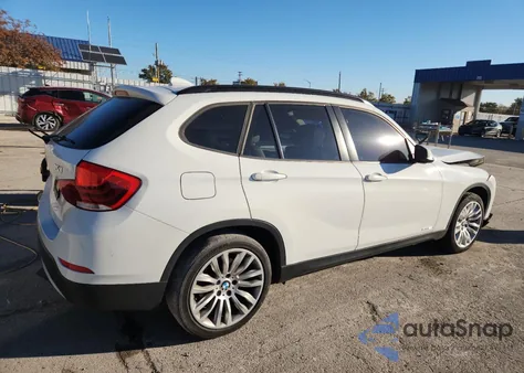 2013 BMW X1 Sdrive28I z USA, uszkodzony, nr VIN WBAVM1C54DVW44145